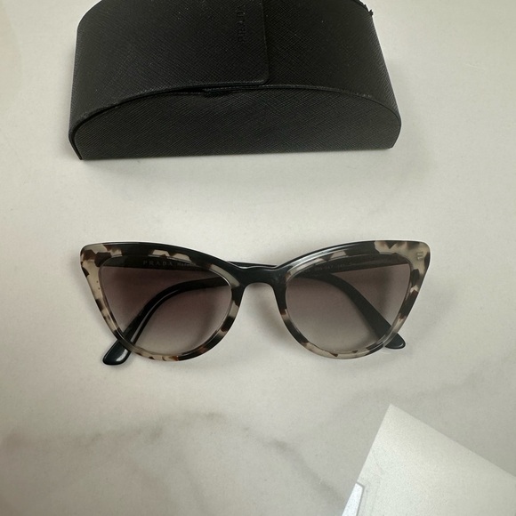 PRADA leopard cat eye - Picture 2 of 4